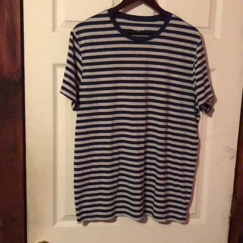 Goodfellow & Co. Gray & Blue Striped T-Shirt Mens Large L Standard Fit - Picture 1 of 12